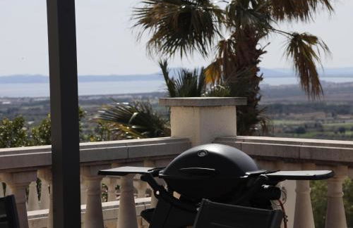 Disfruta de esta casa con fantásticas vistas, piscina y jardín privado situada en Can Isaac, Palau Saverdera, Costa Brava - ES-366-6 - Foto 2