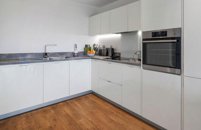 Skyline View 1 Bed Apartment Sleeps 2 - Balcony - Foto 4