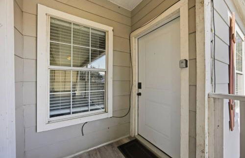 Super Value Suite #7 @ East End Revitalized - Foto 1