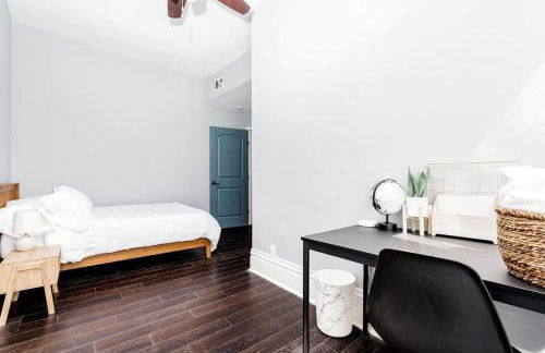 Home 4/ King Beds - Large Garage by StayStLouis - Foto 8