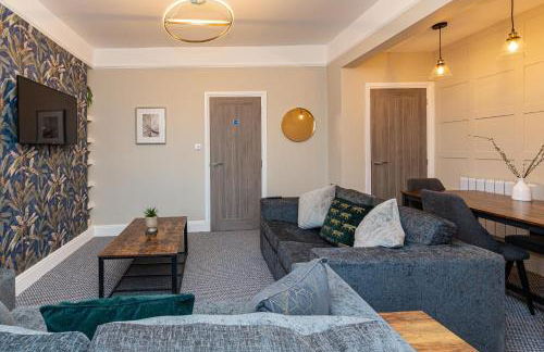 Beachfront Apartment 3 Bedrooms Sleeps 7 - Gateway to the Lake District - Newly Refurbished - Foto 15