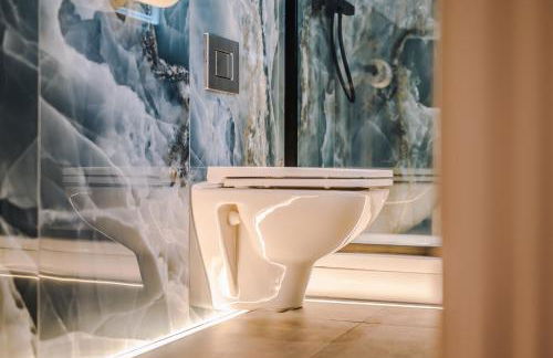 3BR Georgian Quarter Coach Houses - Private Parking - Foto 55