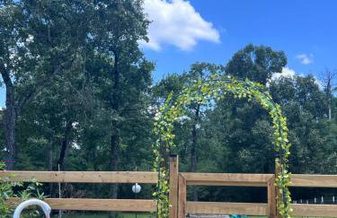 Country Getaway 4 Bedroom Resort in 10 Acre Lot - Foto 8