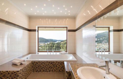 Kassiopi View Villas-Corfu-Villa Christos-4 bedrooms-big private pool-sea view-prime location - Photo 21