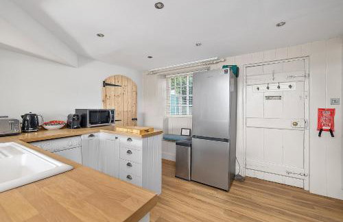 NEW 2024 Modern Luxury Holiday Home on the Beach in Devon - Free Parking, Pets Welcome, Sleeps 10 - Foto 34