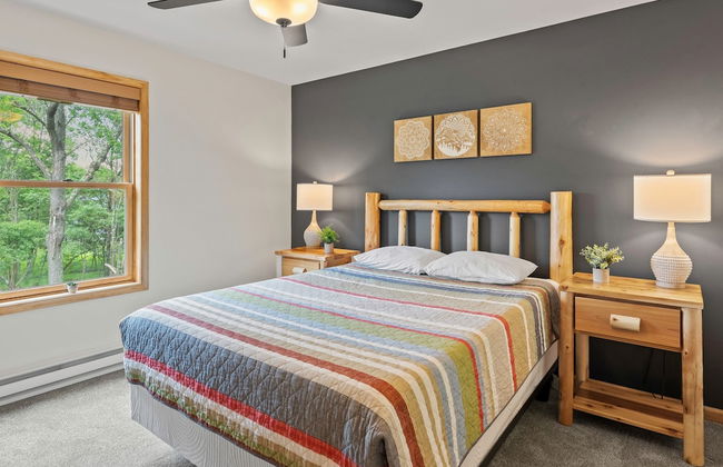 Bluejay Getaway by Avantstay Walk to Lake 7bdr Hot Tub Pool Table - Foto 47