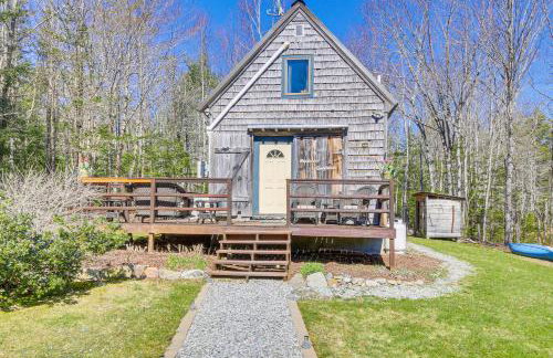Rustic Searsport Cabin Loft and Sunroom on 10 Acres - Foto 31