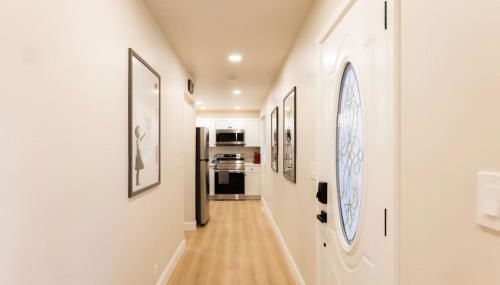 King Comfort - Bright and Modern 1BR Stay in Dunlap - Foto 4