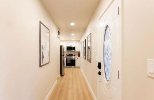 King Comfort - Bright and Modern 1BR Stay in Dunlap - Foto 4