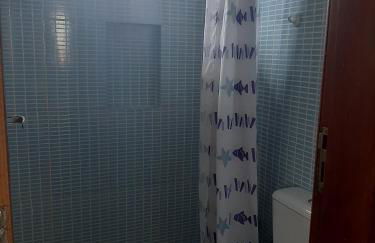 CHALE PERTO DA PRAIA COM DUAS SUITES E VARANDAO - Photo 5