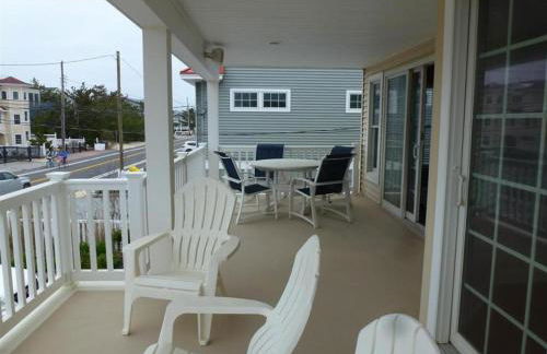 Oceanside Brant Beach Single Family Beach Badges Private Yard Wifi Ocean And Bay Views Washer & Dryer This Home Will Allow You To Truly Feel - Foto 15