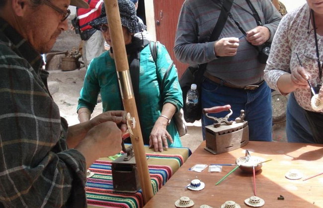 Cours de création de chapeaux andins avec des artisans locaux à Maras - Photo 5