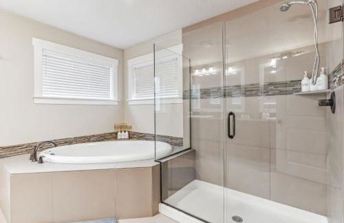 Spacious family and kids friendly house with backyard, fireplace, grill perfect for work crews - Foto 14