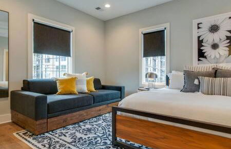 2 Homes, 7BR Rooftop Getaway In Trendy Town Near Downtown, 5 Mins to Nissan Stadium, Less than 10 Mins to Broadway, 24 Hr Hospitality, Great for Groups - Foto 36