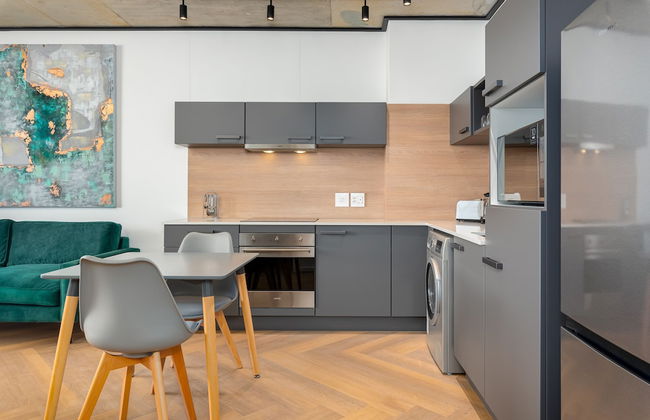 Bridgewater One Luxury Apartments - Photo 58