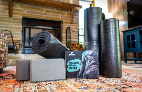 Modern w Fire Pit Deck, Grill & Hot Tub - Foto 12