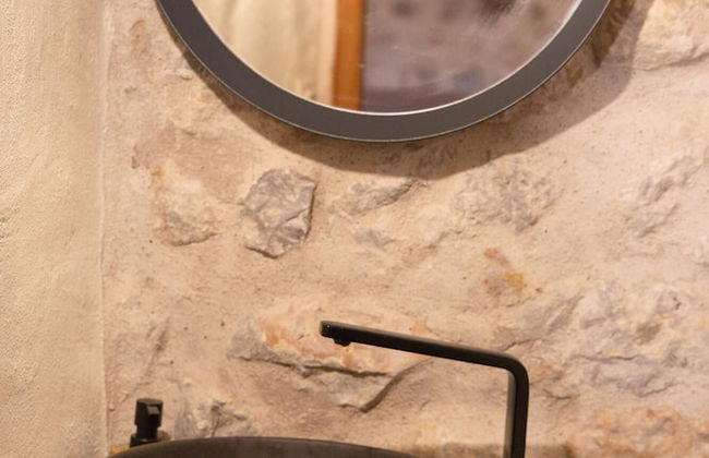 Dandy Villas Tower House Built in 17th Century Pool - Photo 16