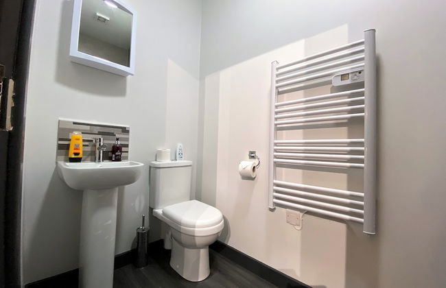 StayCrewe Apartments - Photo 32