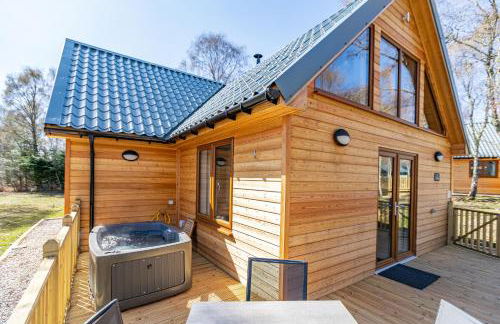 Thistle Lodge 21 with Hot Tub - Foto 25