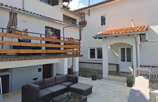 Cozy Lovran Apartment With Private Pool and Sea View - Foto 27