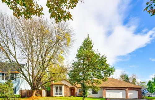 Near Shops and Cafes Beaverton Haven with Luxe Decor! - Foto 37