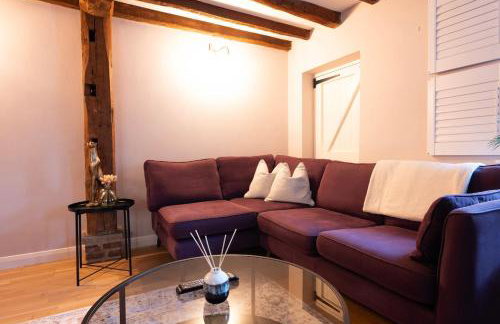 Charming 3BR Cottage Sleeps 8 - 15 Mins to Centre - Foto 35