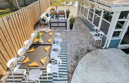 New listing~10 min to beach~Back yard fun~Pool - Foto 43