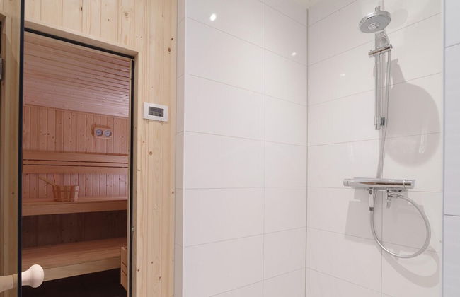 Beautiful Holiday Home With a Whirlpool - Photo 26