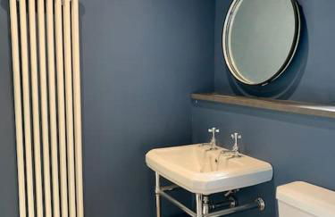 No 11, Fishguard, Ideal for beach, coastal path and town! - Photo 22