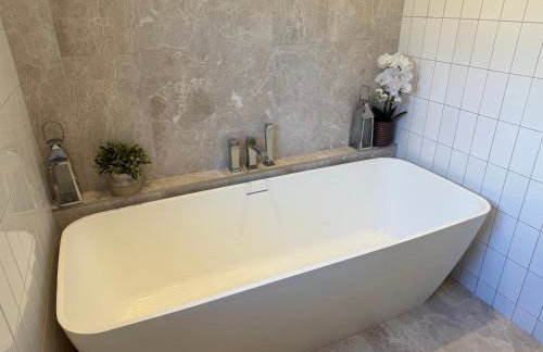 Luxury Croft Templepatrick Near Airport Rabbit and Hilton hotel - Foto 31