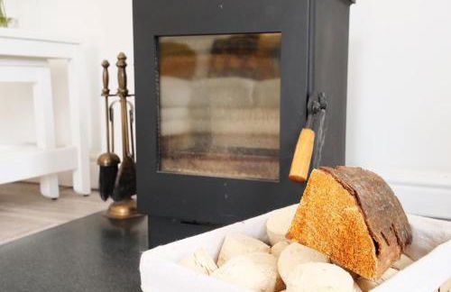 Hoxne Cottages - Sunflower Cottage with private hot tub - Foto 11