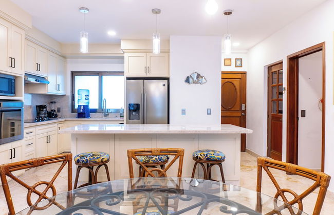 Paseo del Sol Condohotel by Bric - Photo 32