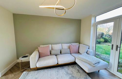 Relax in Comfort, Renovated 3 Bed Nuthall Retreat - Foto 17