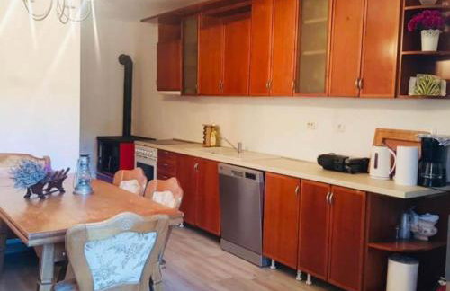 Holiday Home with Three Bedrooms and Garden - Photo 12