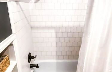 Wildland Loft Serene Mountain Retreat w Fireplace AC Fire Pit Hammock Outdoor Lounge Area Record Player Pets OK - Foto 21