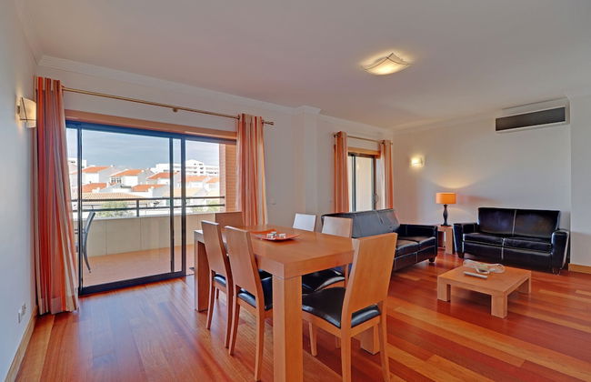 Albufeira Modern 1 With Pool by Homing - Photo 6