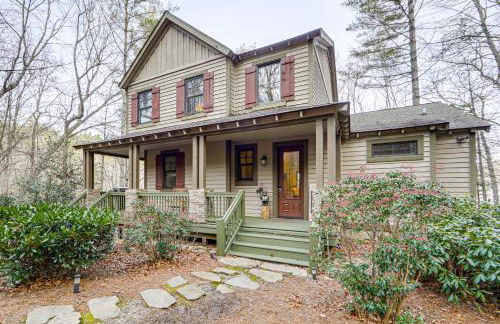 4 Mi to Bear Creek Lake! Serene Escape with Deck - Foto 1