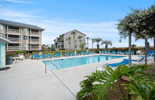 Oceanfront St Helena Island Condo with Beach Access! - Foto 28