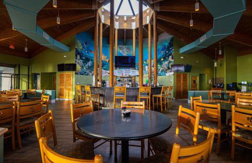 Edgewater Oasis Gorgeous Resort Condo on Beach! - Photo 60