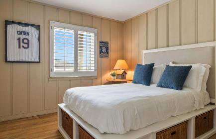 Point Loma Home w Putting Green Firepit Game Room Beach Access Zola Street by AvantStay - Foto 34