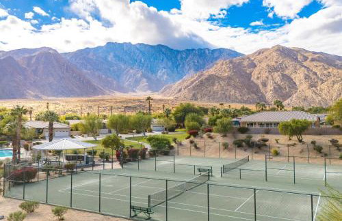 Near Downtown Palm Springs Home with Mountain Views - Foto 40