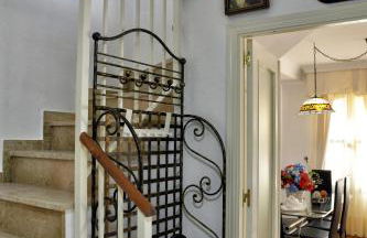 WonderStays Chalet El Naranjo - Photo 11