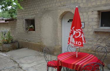 Le clos des romarins Gîte le COQUELICOT - Foto 8