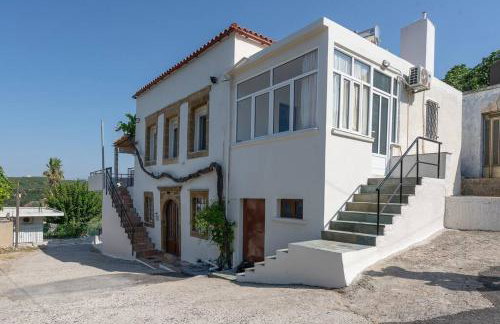 Manos Home - Photo 47