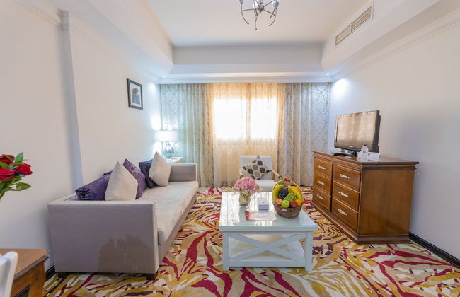 Ewan Ajman Suites Hotel - Photo 19