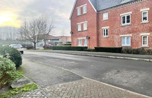 Spacious 4-Bedroom Home Canterbury with Free Parking - Foto 5