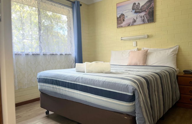 Emu Beach Chalets - Photo 11