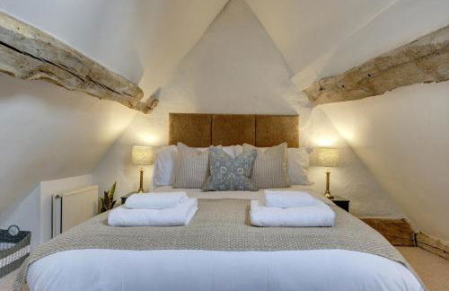 Loft Cottage by Spa Town Property - 2 Bed Tudor Retreat Near to Stratford-upon-Avon, Warwick & Solihull - Foto 18