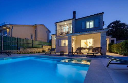House Breeze - Premantura, 4 bedroom house with pool, jacuzzi, sauna and gaming room - Foto 63