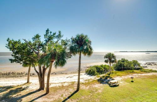 Cedar Key Condo with Balcony and Gulf Views! - Foto 25